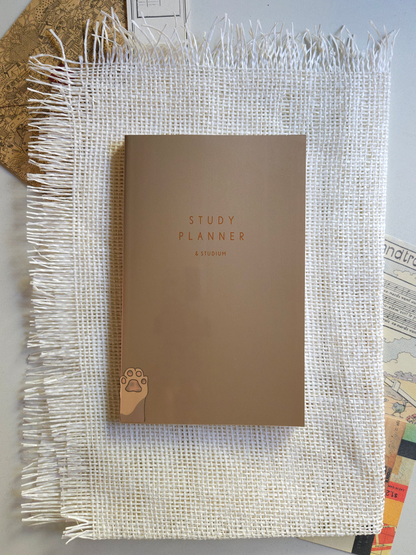 اجندة دراسية غير مرقمة